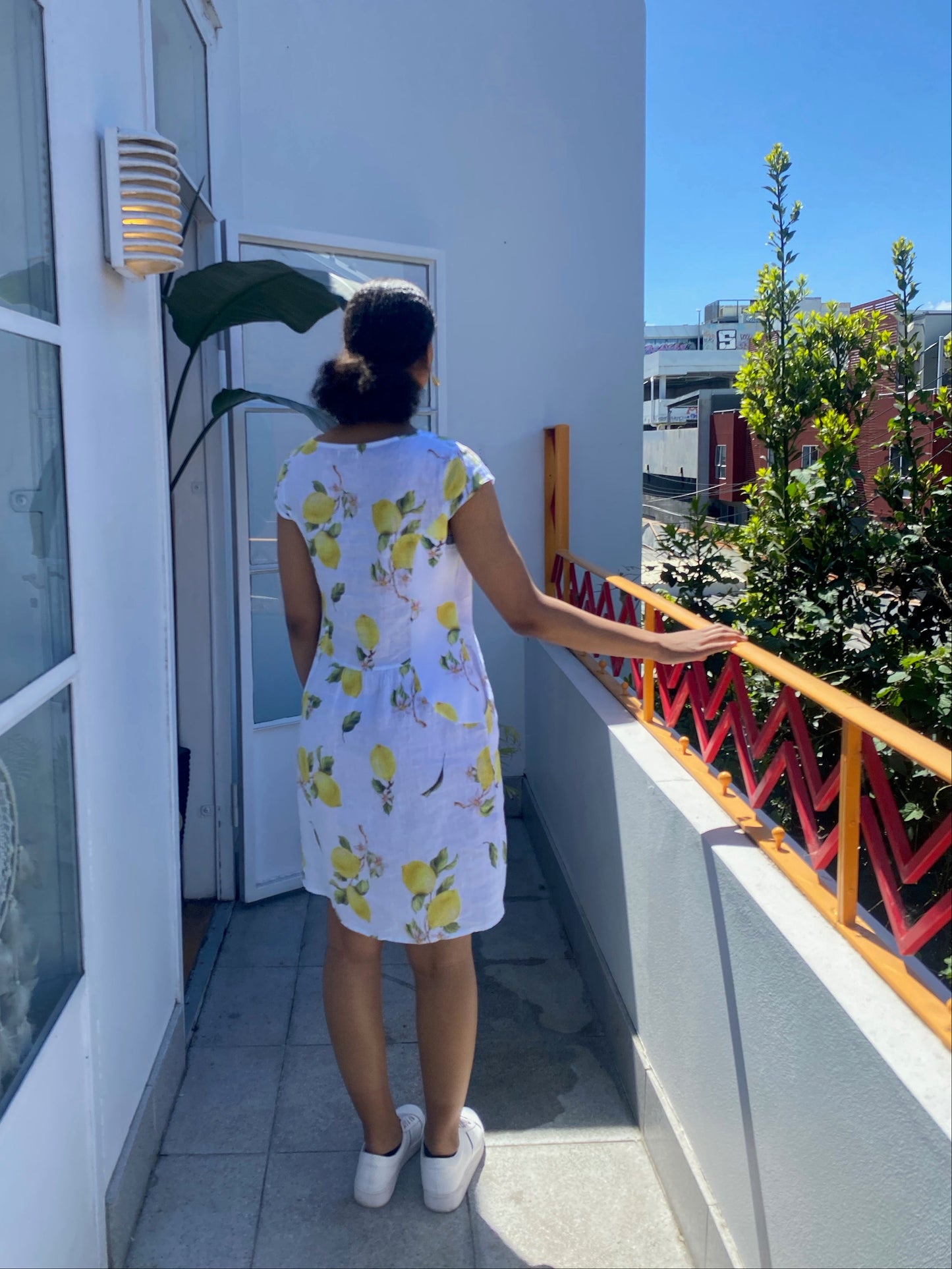 Lemon Print Dress with Round Neckline